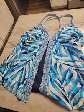 Blue Watercolor Leaf Print Tankini Top